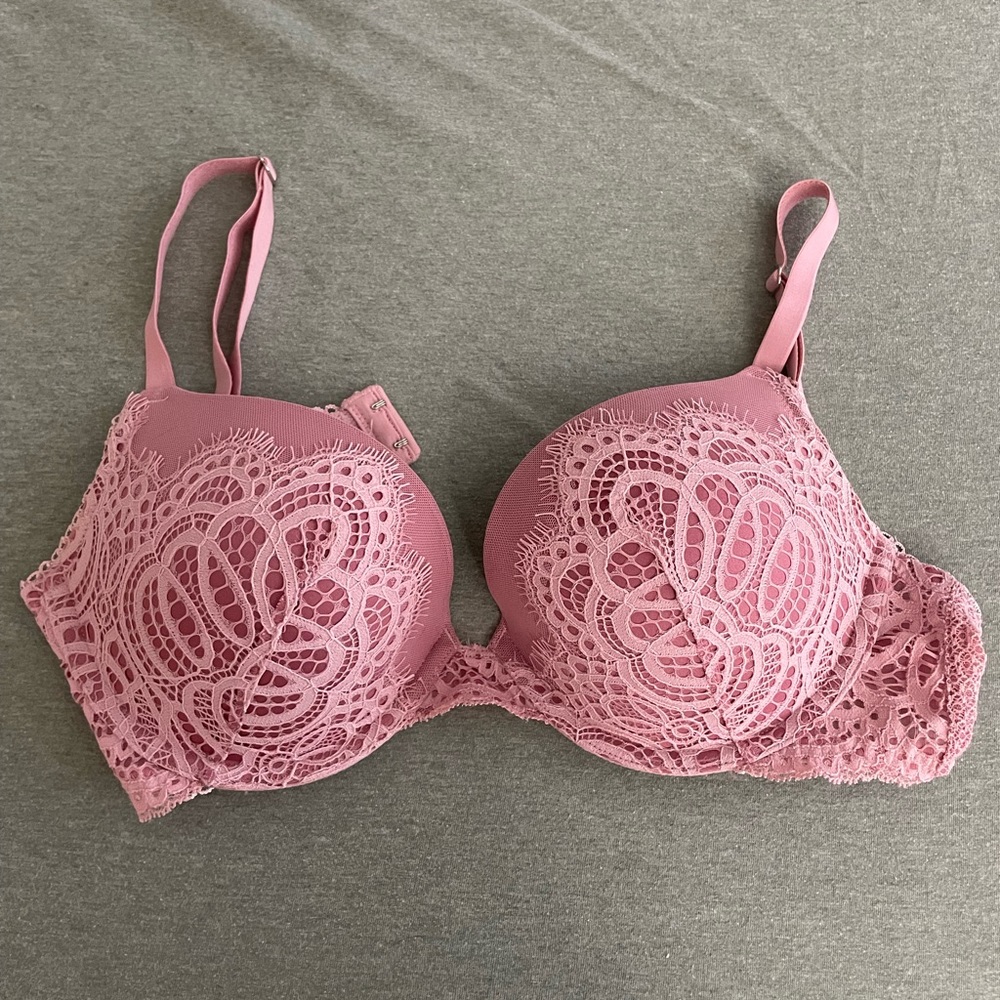 Pink lace Victoria’s Secret bra